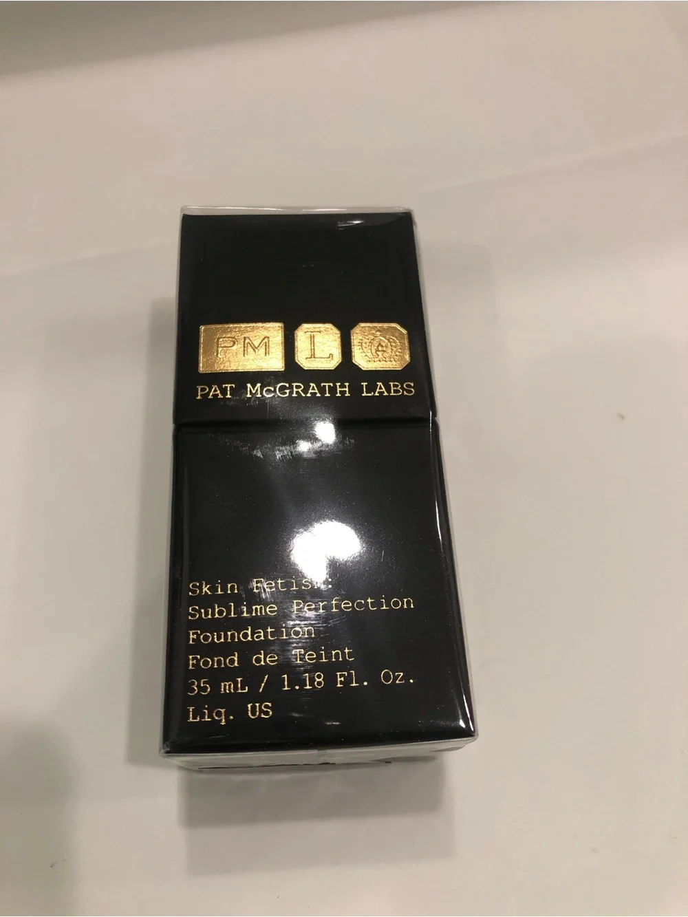 PAT Mcgrath labs Skin Fetish: Sublime Perfection Weightless Foundation